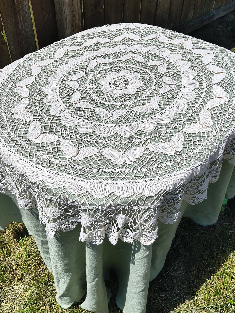Vintage beige white cream Crochet lace round oval butterfly tablecloth